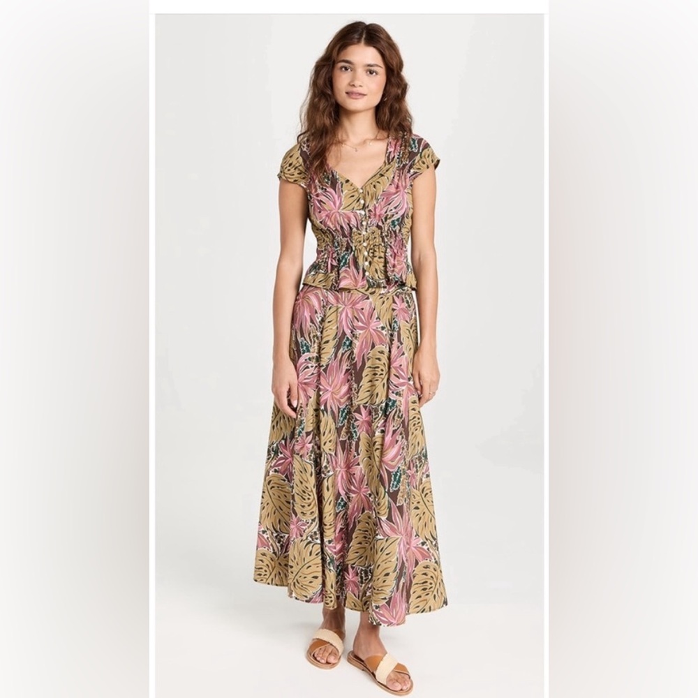 Maxwell Crinkle Crepe Maxi Skirt & Cap-Sleeve Top in Brushstroke Monstera